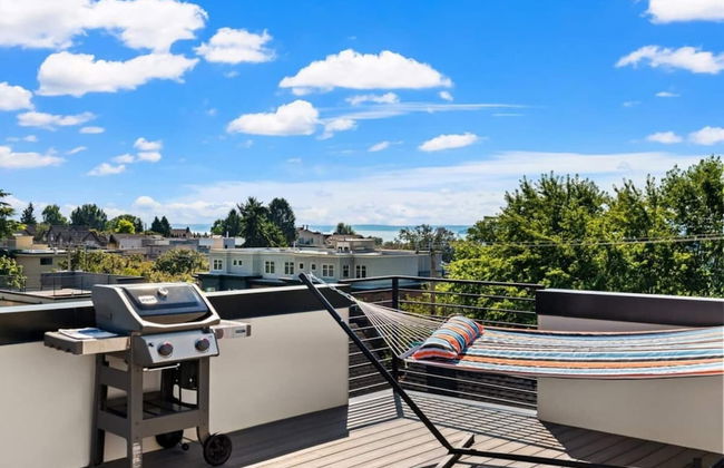 NEW 3BR Great Location Queen Anne W Rooftop - Photo 7