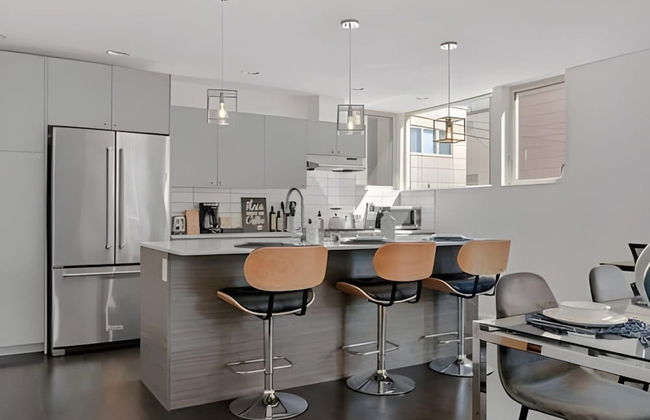 NEW 3BR Great Location Queen Anne W Rooftop - Photo 12