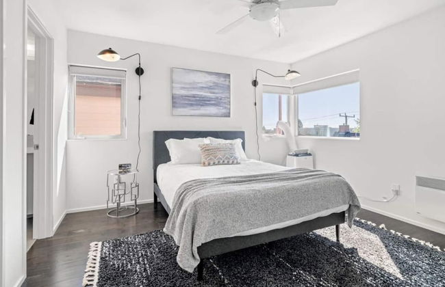 NEW 3BR Great Location Queen Anne W Rooftop - Photo 6