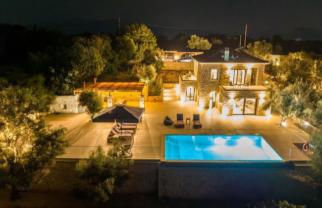 Villa Chriselia - 3 Bedrooms With Sea Access - Foto 20