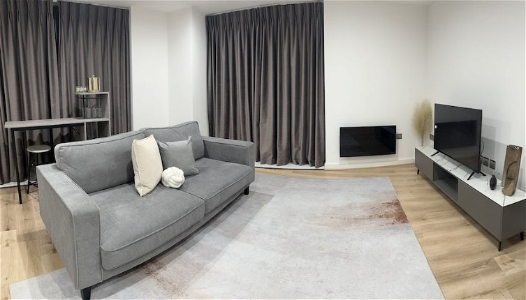 Foto 1 - Immaculate 2-bed Apartment in Birmingham