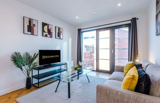 Photo 1 - Remarkable 2-bed Apartment in Birmingham