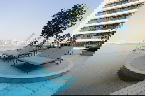 Foto 19 - Luxurious Waterfront 1BR with Sea Views