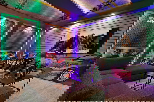 Foto 67 - Luxury Disney Home W/private Pool Spa Game Bar