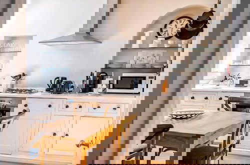 Foto 13 - Cozy and Spacious Kensington Maisonette