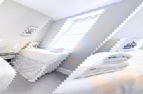 Foto 4 - Cozy and Spacious Kensington Maisonette