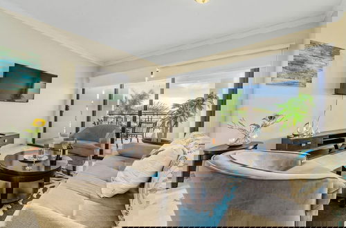 Foto 1 - Amazing 2BR 2BA Condo Great Location w Pool GYM