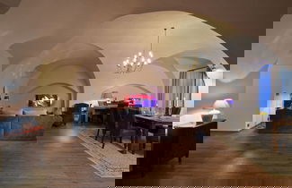 Photo 1 - Redfoxapartment Central