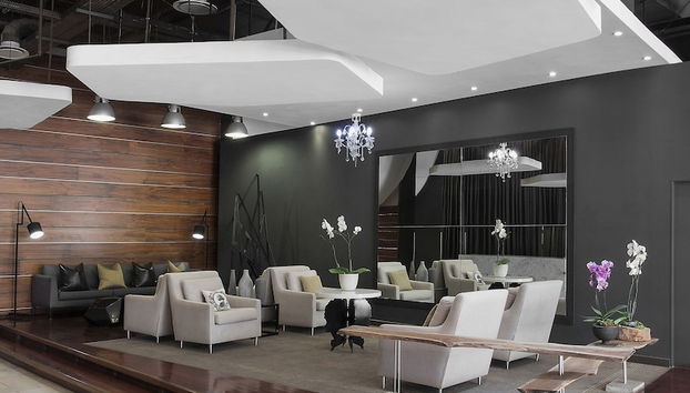 Lobby lounge