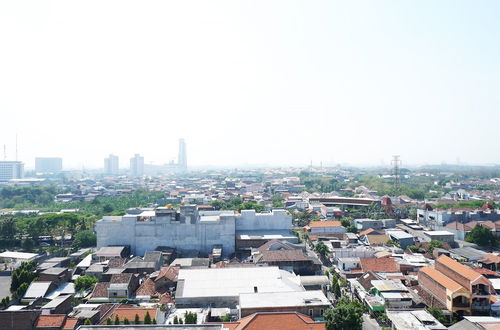 Photo 27 - Comfy Studio Apartment at Pavilion Permata with City View