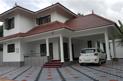 Photo 20 - East Top Villa Fully Furnished 4bhk in Thiruvalla