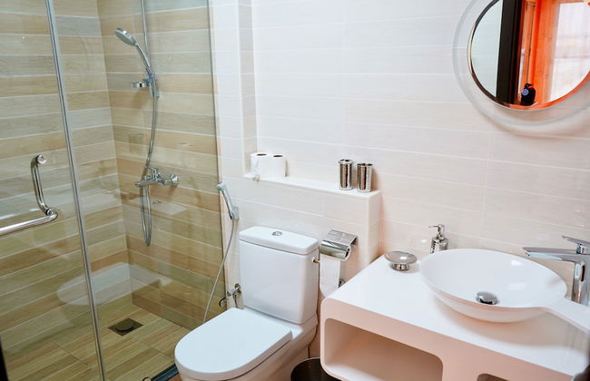 Behlys Airport sunset view Apt - Photo 9