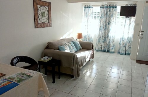 Photo 39 - Cumber's Tropical Apartments