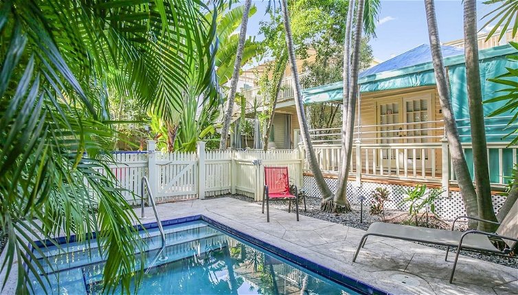 Foto 1 - Paradise Place by Avantstay Key West Old Town Condo w/ Shared Pool