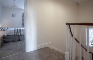 Foto 3 - Dragons Den - 2 Bedroom Apartment - Tenby