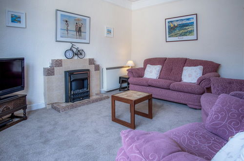 Photo 32 - Dragons Den - 2 Bedroom Apartment - Tenby