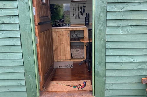 Photo 28 - Stunning 1-bed Shepherd hut