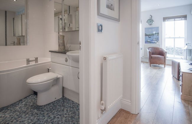 Goscar Court - 1 Bedroom Apartment - Tenby - Foto 24