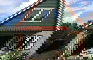 Foto 1 - Quaint Holiday Home in Zonnemaire With Roofed Terrace
