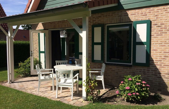 Quaint Holiday Home in Zonnemaire With Roofed Terrace - Photo 8