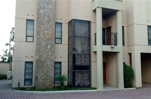 Foto 17 - 3 Bedrooms Exclusive Apartment in Kaludu