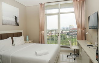 Foto 3 - Comfy Studio Ciputra International Apartment