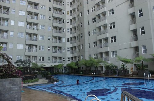 Foto 36 - Direct Access to Pool 2BR Apartment at Parahyangan Residence