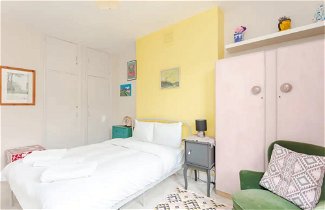 Photo 1 - Cheerful 1 Bedroom Apartment in Vibrant Maida Vale