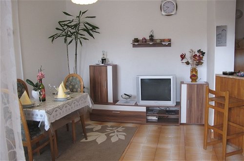 Foto 4 - Lovely Apartment With a Sea View Apartment