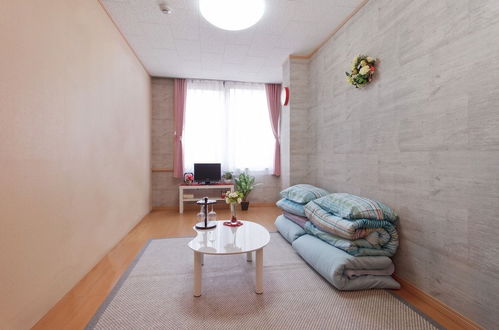 Photo 4 - Young Minbak Osaka Guest House