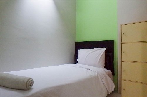 Foto 7 - Best Deal 2BR Apartment at Dian Regency near ITS