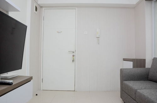 Foto 4 - Cozy Stay 2BR Bassura City Apartment near Mall