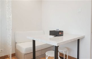 Photo 2 - Elegant And Nice Studio At Capitol Suites Apartment