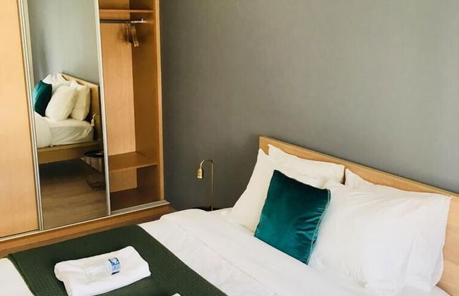 Large Art Deco Flat 100m2 in City Center - Parking - Foto 6