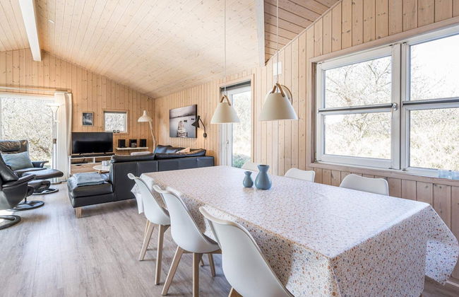 6 Person Holiday Home in Henne - Foto 13