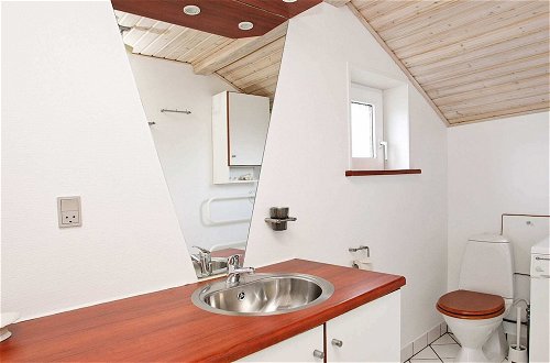 Photo 8 - 6 Person Holiday Home in Albaek