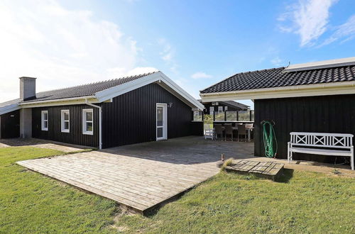 Photo 25 - 8 Person Holiday Home in Lokken