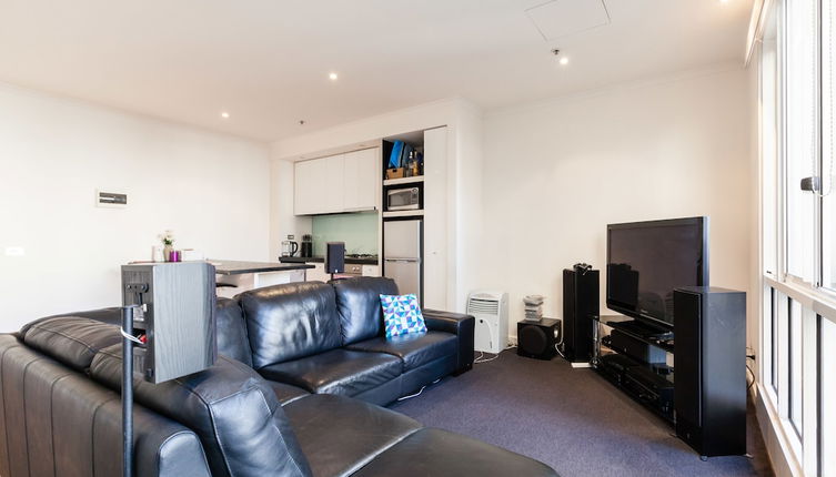 Photo 1 - CLAUDE, 2BDR Melbourne Apartment