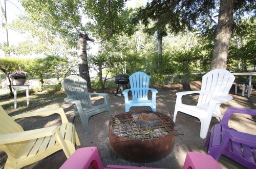 Photo 4 - Lakefront Cottage in Manitou Beach