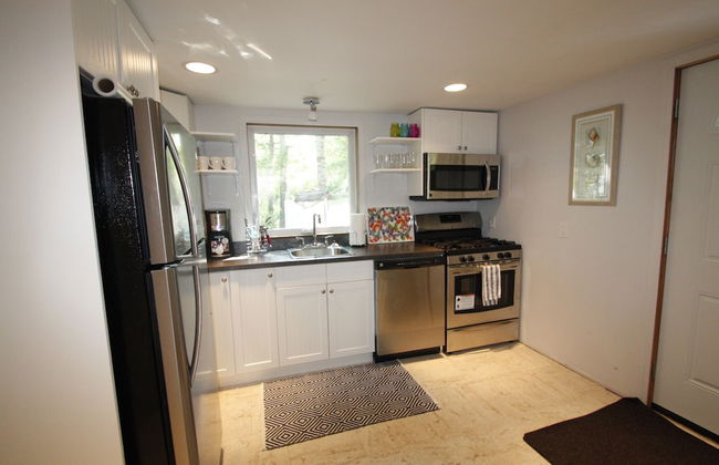 Lakefront Cottage in Manitou Beach - Foto 15