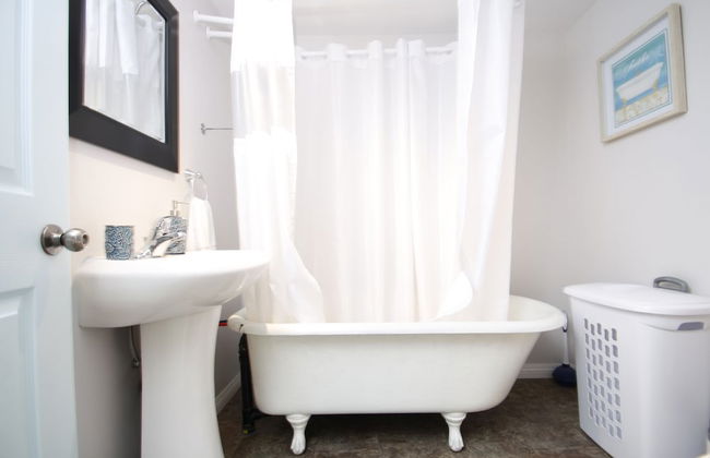 Lakefront Cottage in Manitou Beach - Foto 24