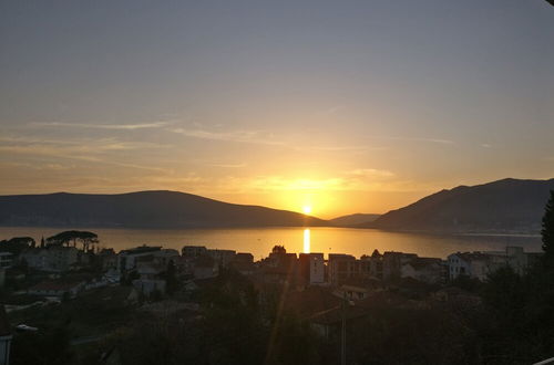 Photo 11 - 1-bed Large Apartment in Tivat Swiming Pool