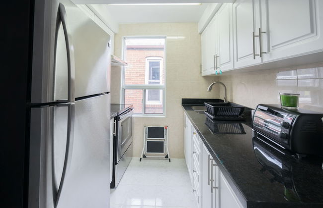 Applewood Suites - 4 BDRM King West - Foto 28