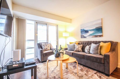 Photo 19 - Sarkar Suites - Blue Jays Way