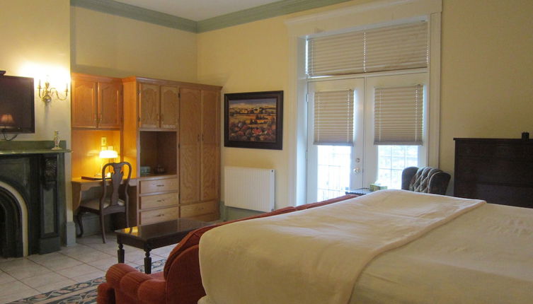 Photo 1 - Chipman Hill Suites - Senator Dever House