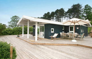 Foto 1 - Splendid Holiday Home in Dronningmolle near Beach