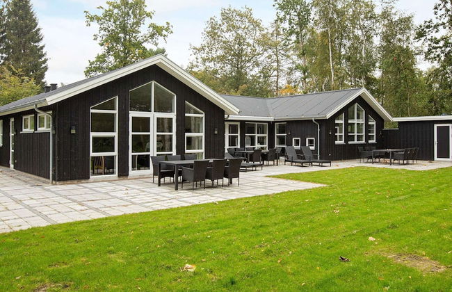 14 Person Holiday Home in Stroby - Foto 1