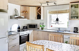 Photo 3 - 4 Person Holiday Home in Store Fuglede