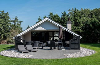 Photo 1 - 6 Person Holiday Home in Blavand