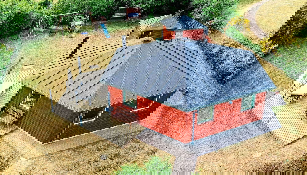 Primary image